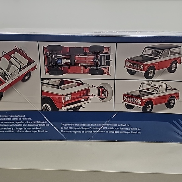 Plastic Car kit - Picture 2 of 3